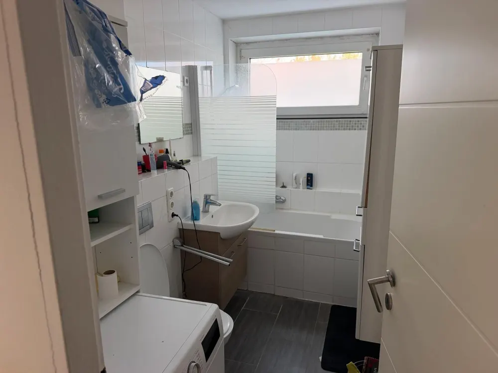 Bright 3-Room Apartment with Balcony