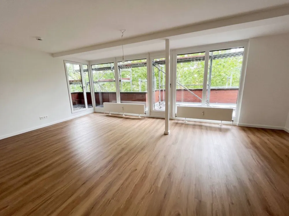 Schöne 1-Zimmer-Wohnung mit EBK und Balkon in Hamburg-Rahlstedt