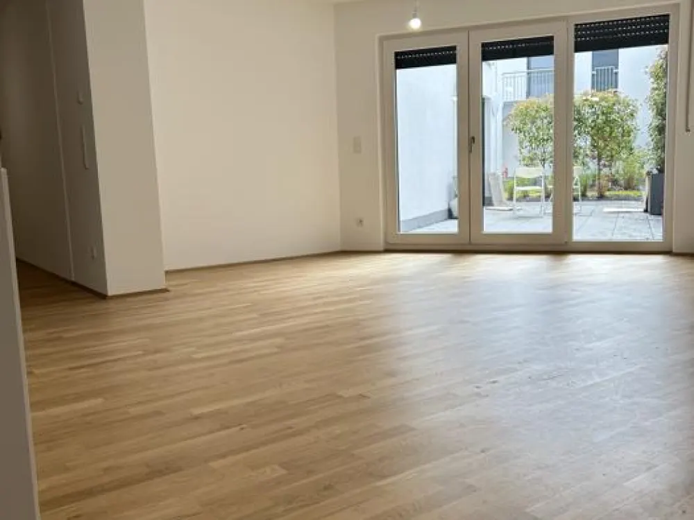 Neubau-Terrassenwohnung mit EBK in Düsseldorf-Flehe
