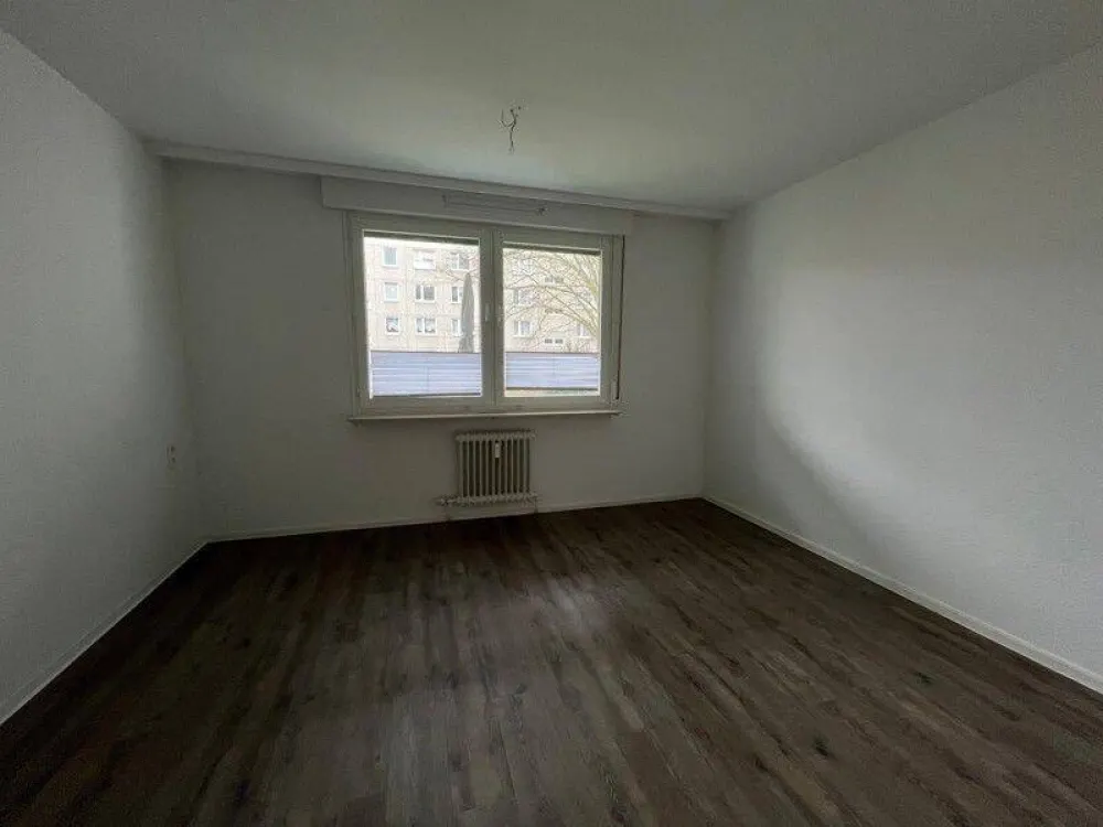 Großzügige 4 Zimmer Wohnung sucht nette Nachbarn