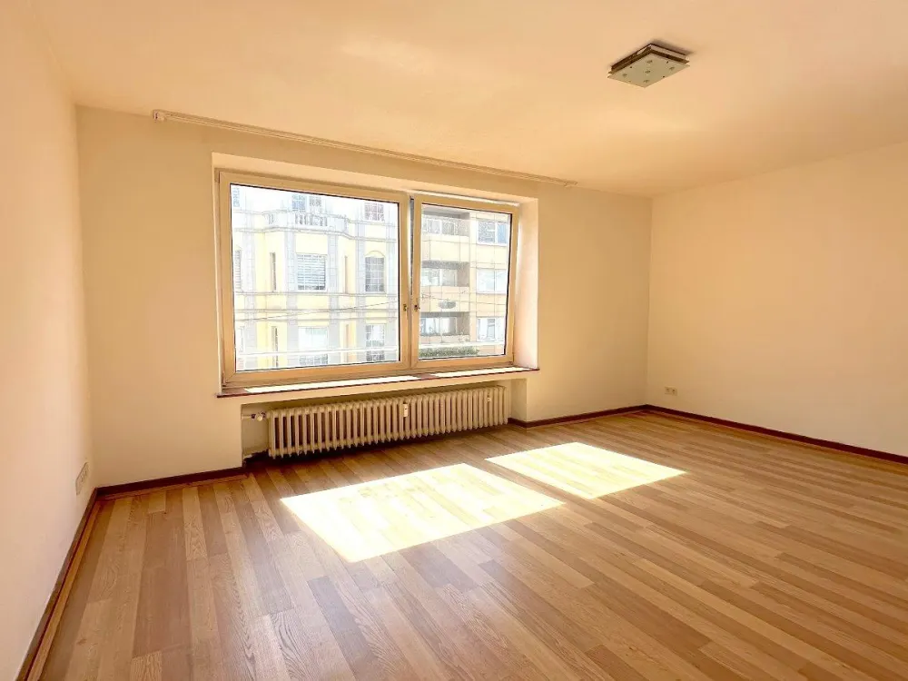 Apartment mit super ÖPNV-Anbindung in ruhigem Haus
