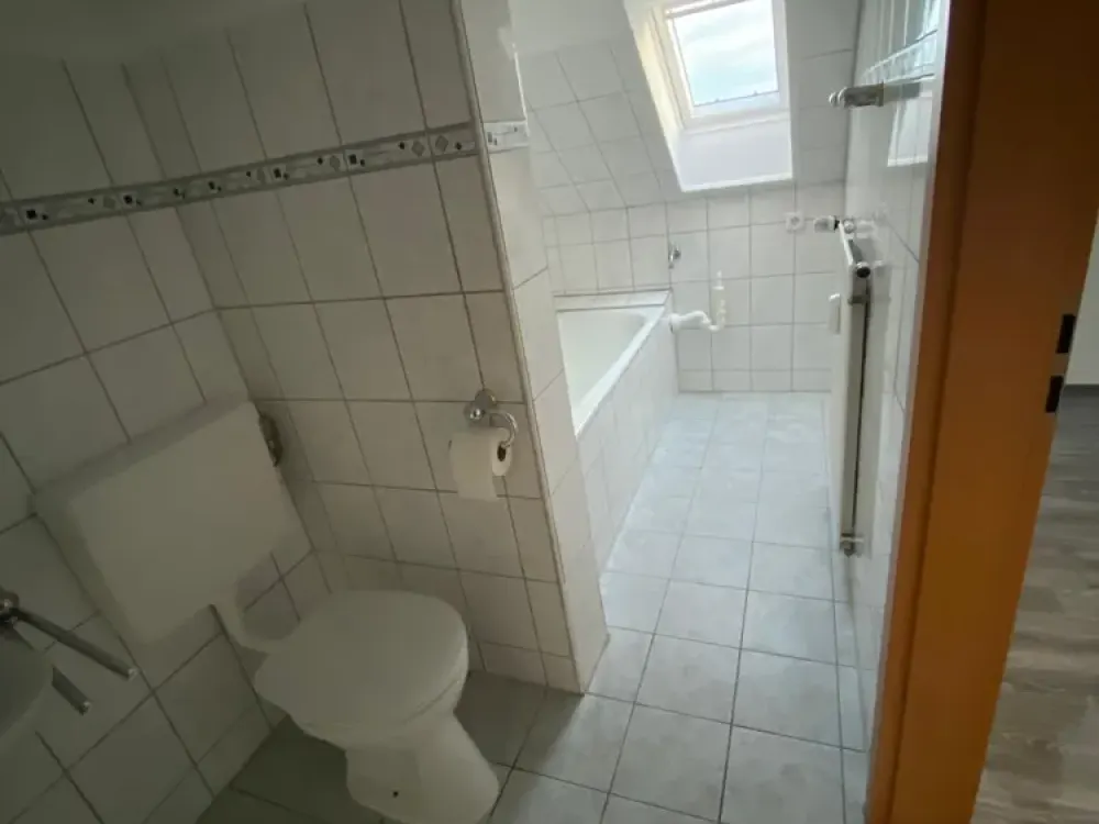 gemütliche 2 1/2-Zimmer-DG-Wohnung inkl. Küche in Bochum Stiepel