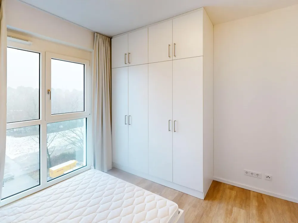 Modernes Studio-Apartment mit stilvoller Möblierung