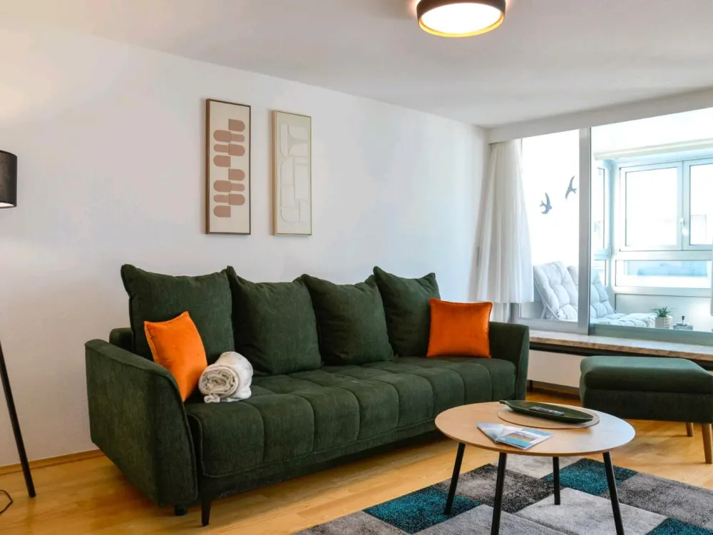 Möblierte 114 m² Wohnung mit SEEBLICK (Auf zeit)