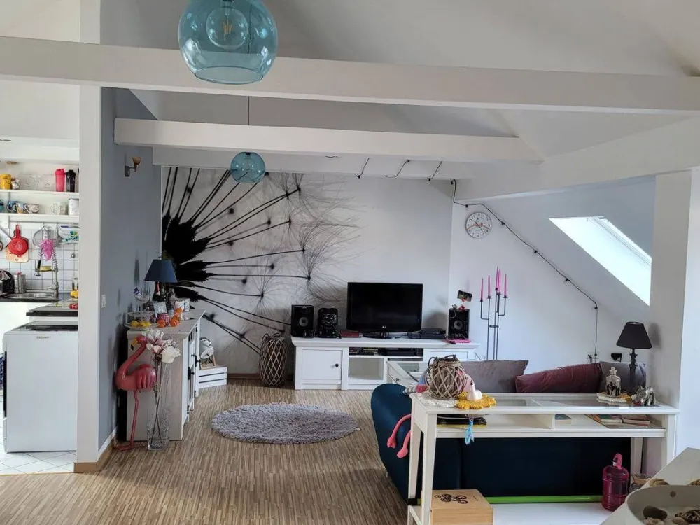 94qm 3 Zimmer, komplettes Dachgeschoss