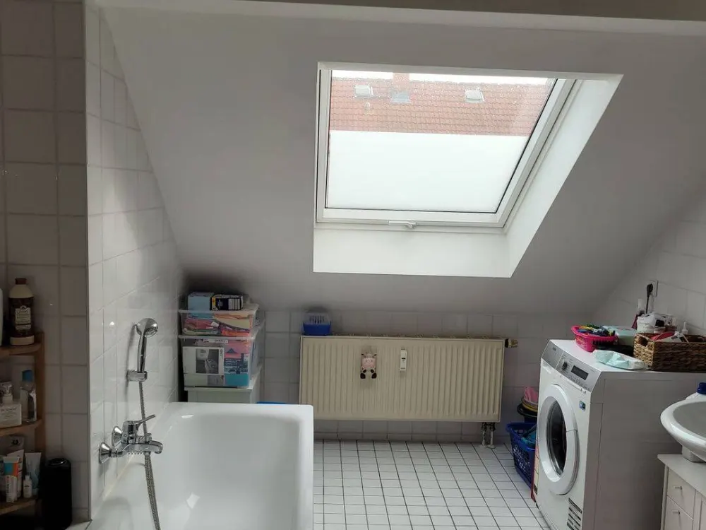 94qm 3 Zimmer, komplettes Dachgeschoss