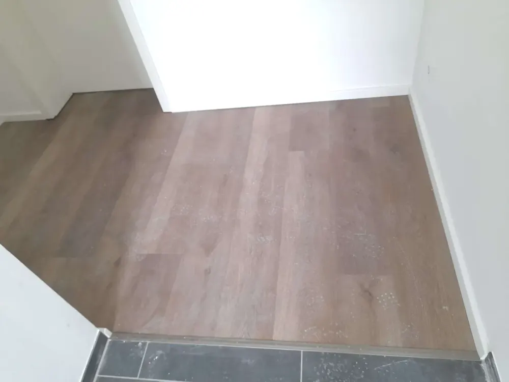 ***Kernsaniertes Apartment in Lev.-Opladen***