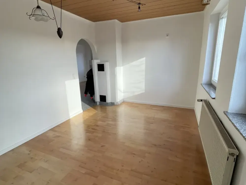 Geschmackvolle 3-Raum-Wohnung mit Balkon und EBK in Stuttgart