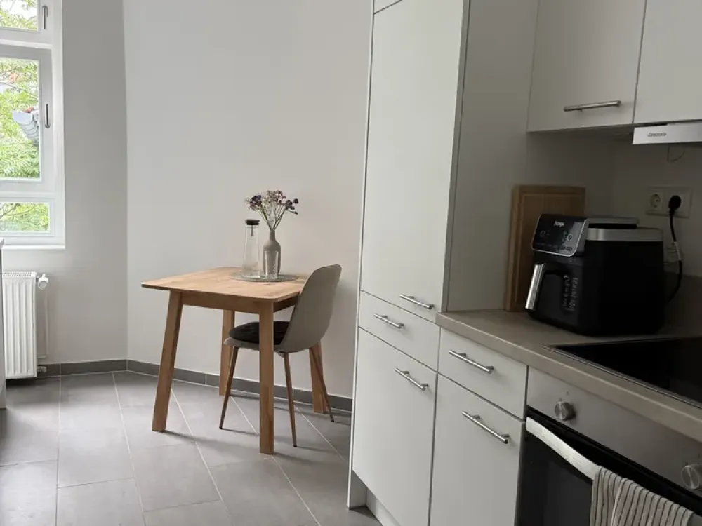 SHORT-TERM SUBLET (2-3 MO) - Sunny, Furnished 2-Room Top-Floor Apartment