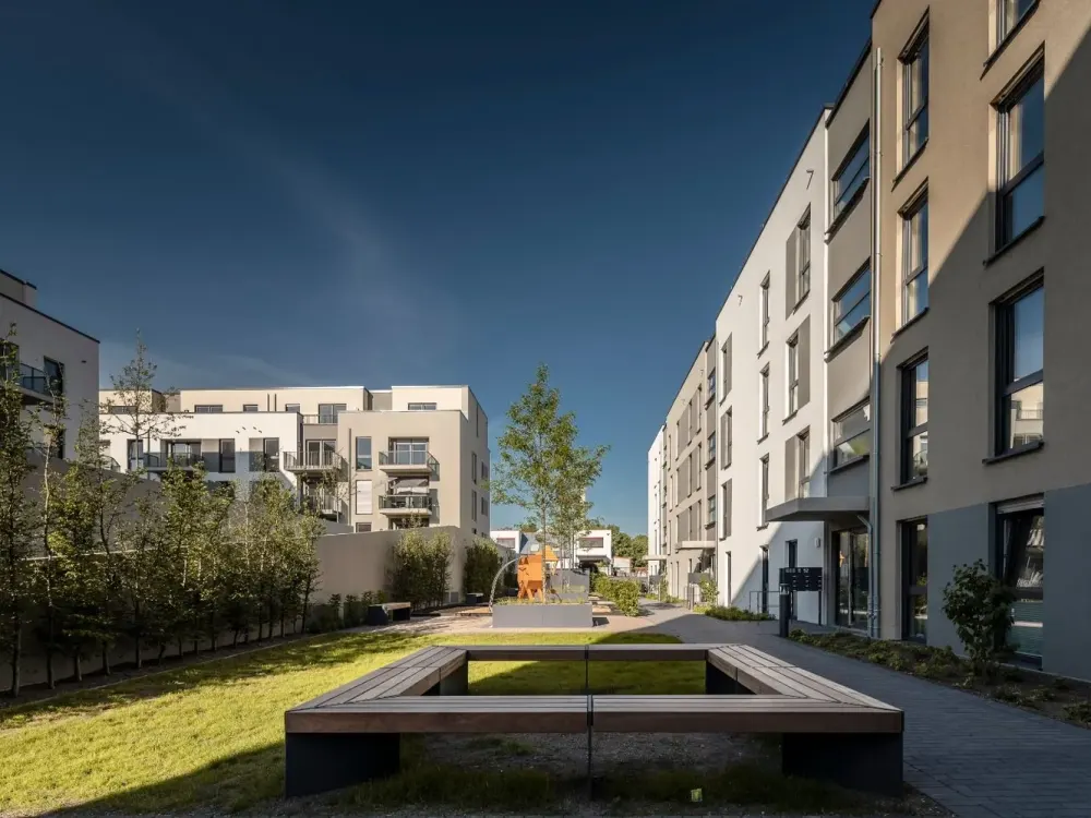 Großzügige 4-Raum Wohnung mit Balkon, Einbauküche sowie einem Tiefgaragenstellplatz