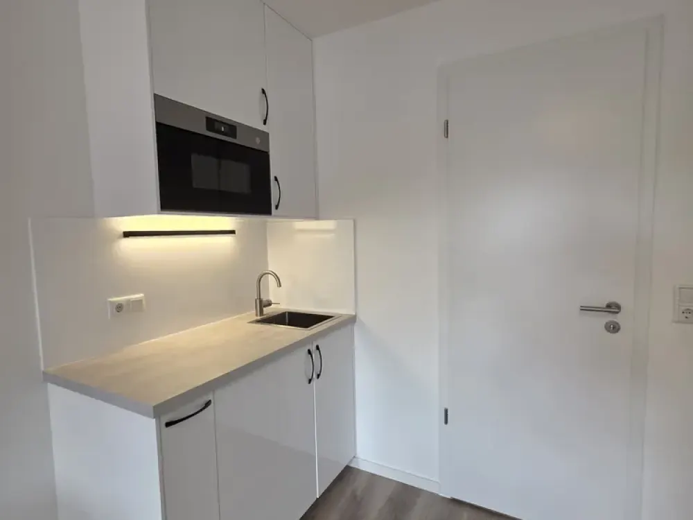 Nordend: Exklusiv möbliertes 1-Zimmer-Apartment