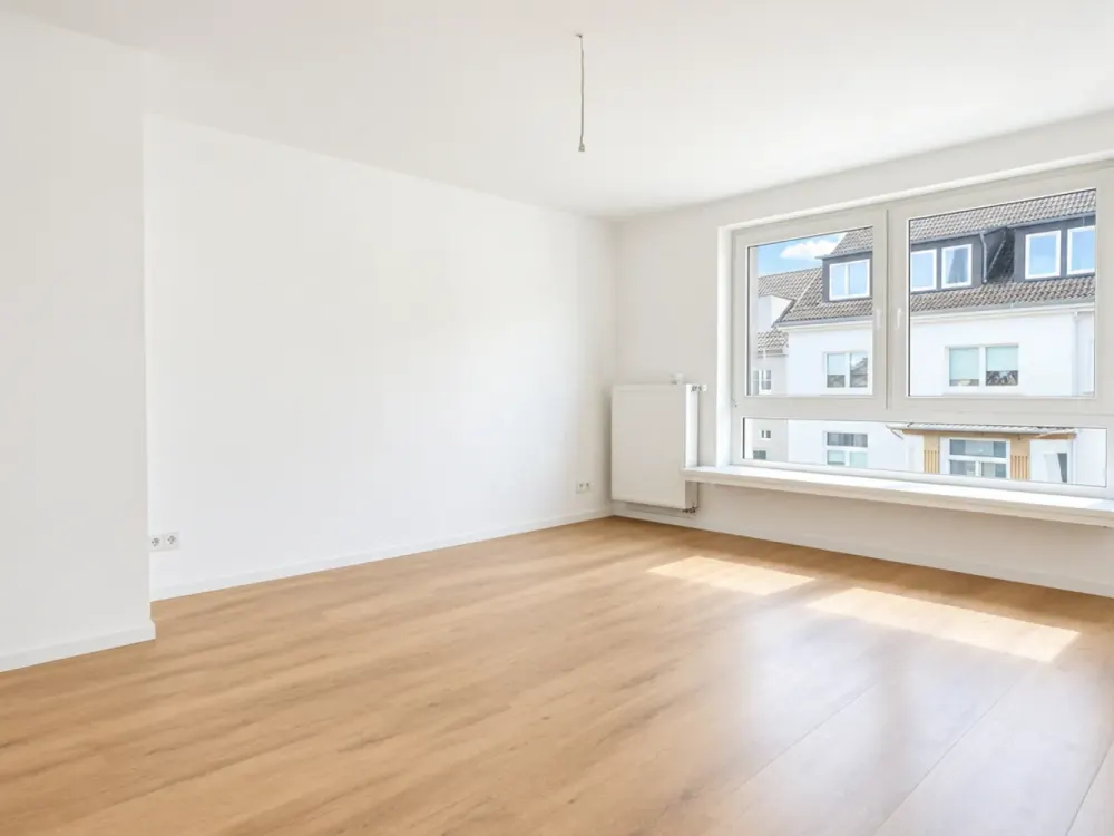 Frisch sanierte 2 Zimmer Wohnung zwischen Königstor und Friedrich-Ebert-Straße sucht neue Mieter