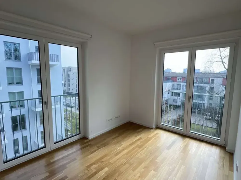 4 Zimmer mit großer Terrasse