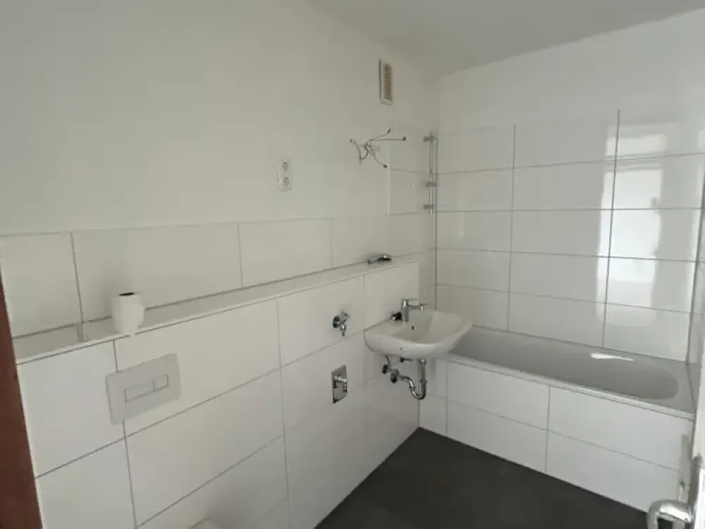 mit Laminatboden &Tapeten! 3-Zimmer-Wohnung in Dortmund Scharnhorst
