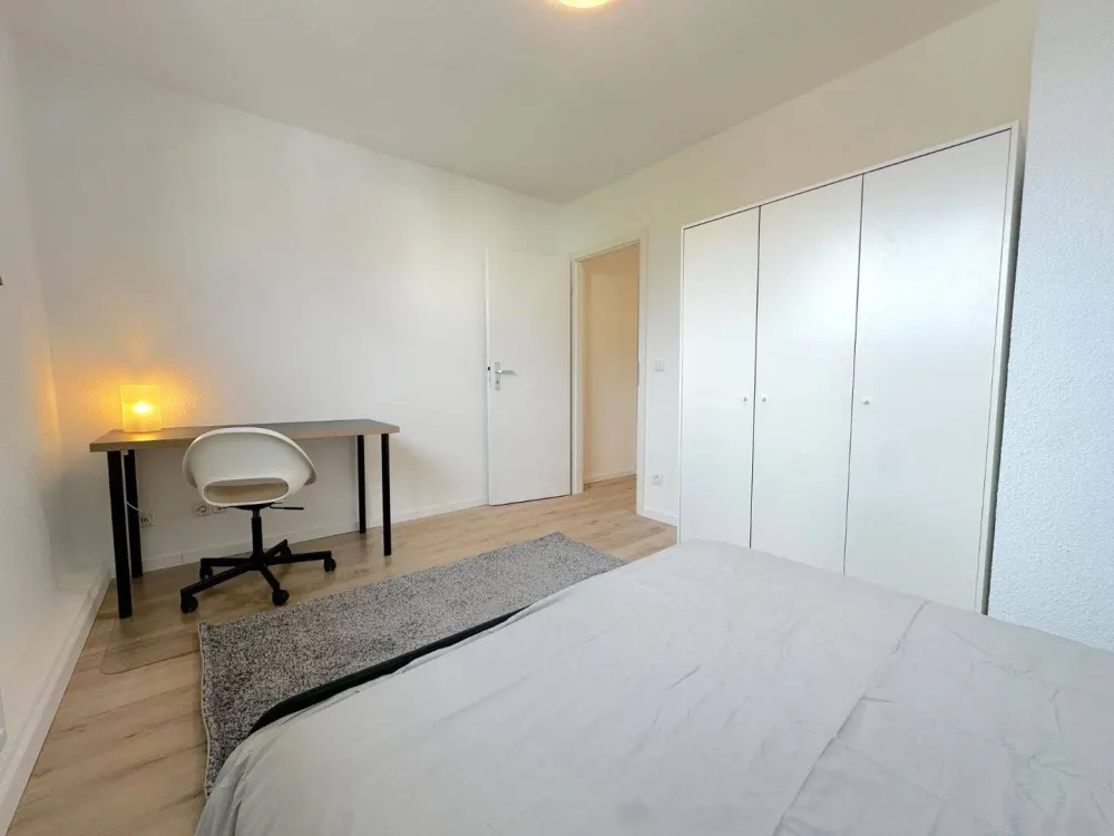 Freie WG-Zimmer - Mitbewohner(innen) gesucht - Bergen-Enkheim ??