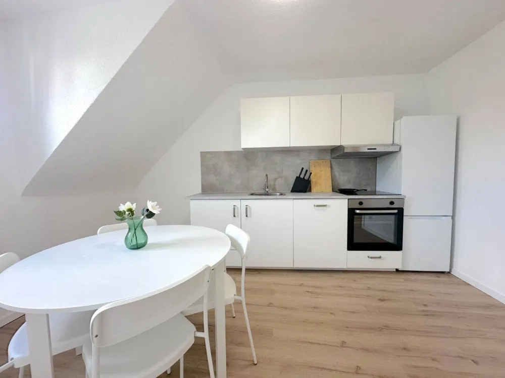 Freie WG-Zimmer - Mitbewohner(innen) gesucht - Bergen-Enkheim ??
