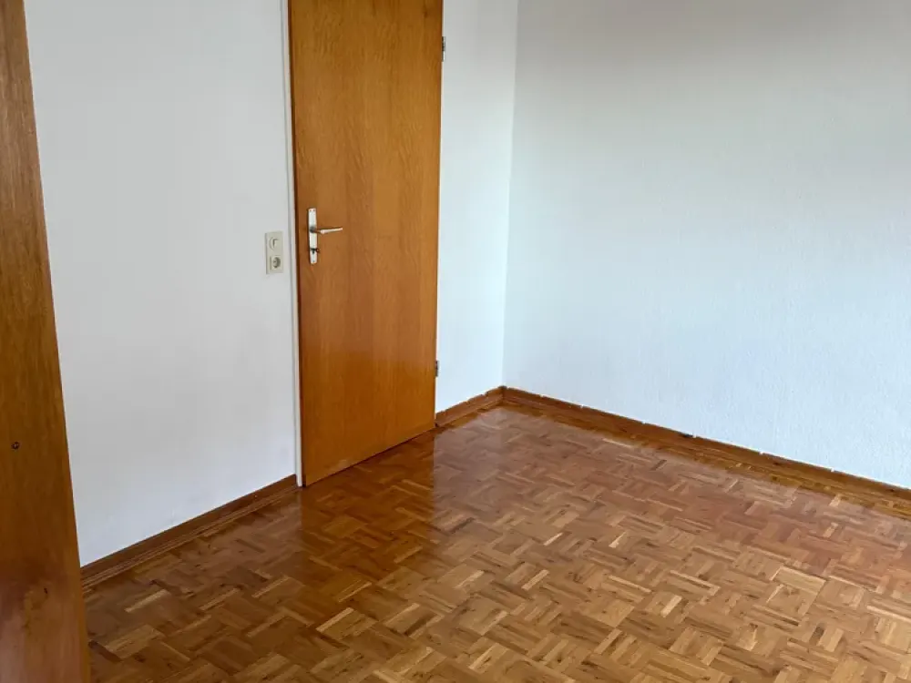 4-Room Apartment with Dreamlike Panoramic View over Hann. Münden, South Balcony & Garage