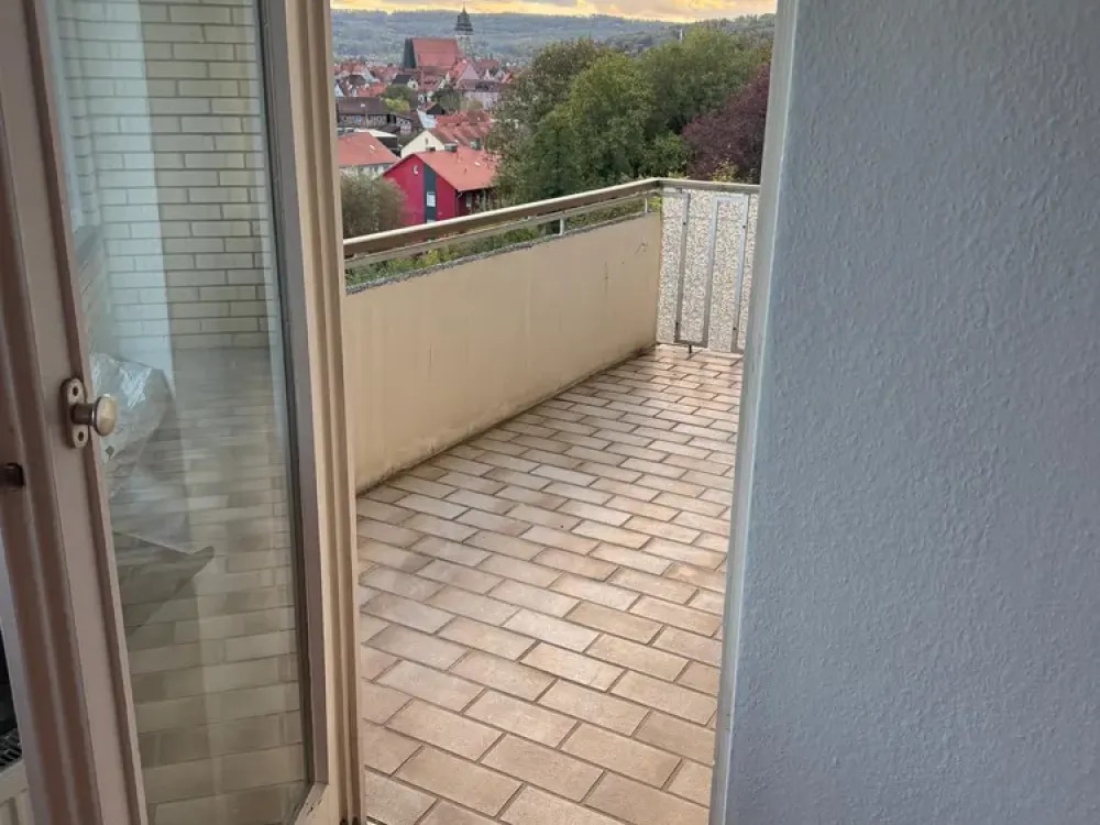 4-Room Apartment with Dreamlike Panoramic View over Hann. Münden, South Balcony & Garage
