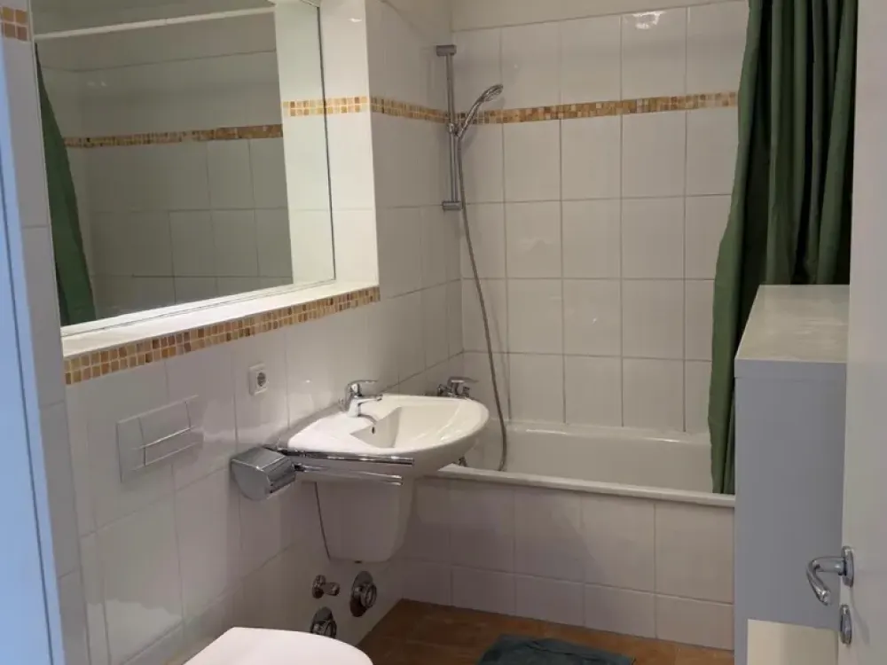 Zentrale 2-Zimmerwohnung in Barmbek-Süd (Grenze Uhlenhorst) mit Balkon