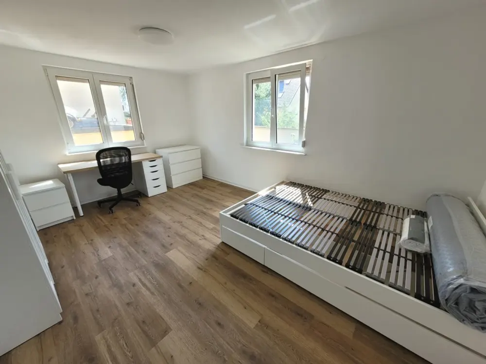 Tolle WG-Zimmer - 9 bis 30 m² - neu renoviert - möbliert - in bester Lage - 5 Minuten zum Bahnhof!