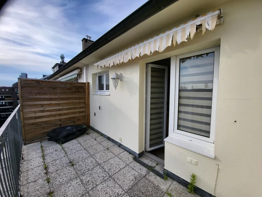 Asia Viertel 1-ZiKüDiBad Wohnung 6.-OG mit Aufzug 2 Balkone (Nord und Süd) mit EBK