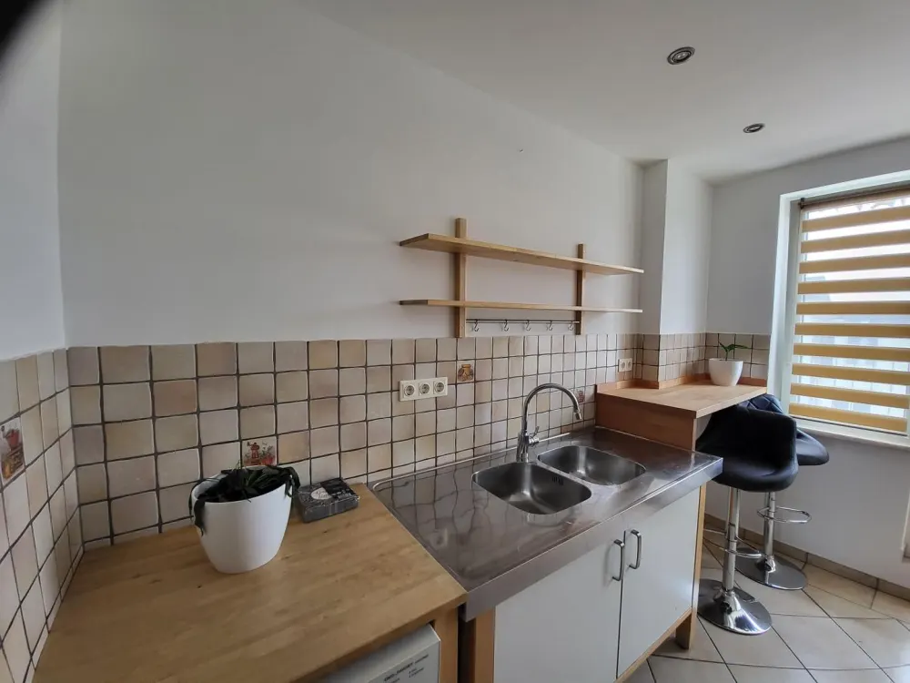 Asia Viertel 1-ZiKüDiBad Wohnung 6.-OG mit Aufzug 2 Balkone (Nord und Süd) mit EBK