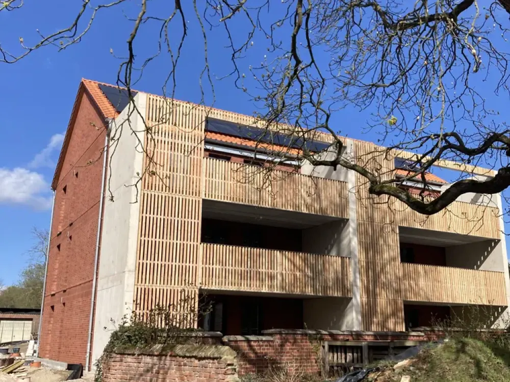 Modern 3-Room Apartment in Architect-Designed House with XXL Balcony