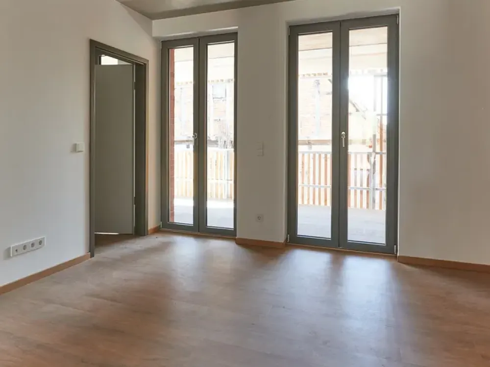 Modern 3-Room Apartment in Architect-Designed House with XXL Balcony