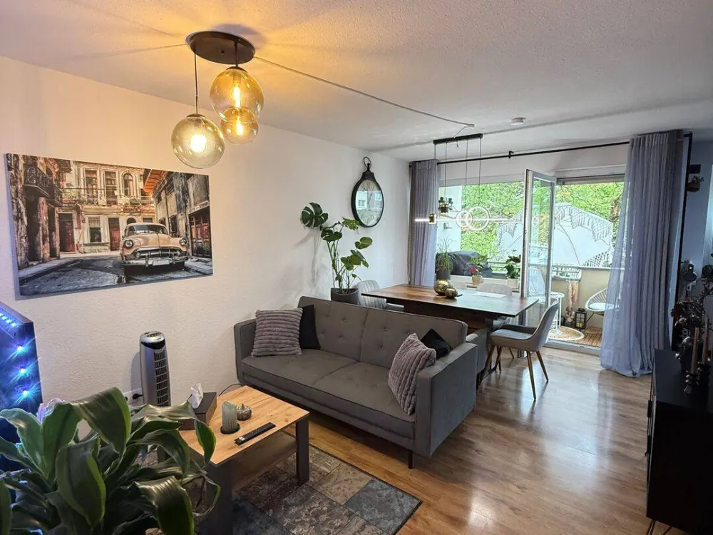 Modernes, stilvolles 1,5-Zimmer-Wohnung- frisch renoviert & hochwertig ausgestattet