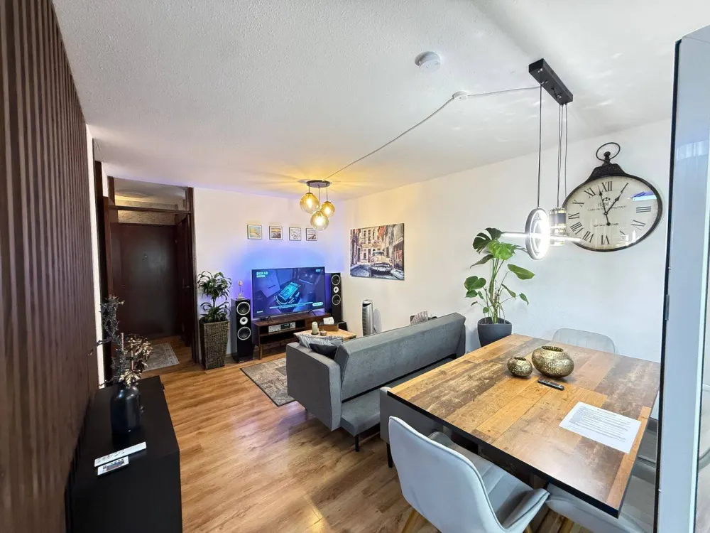 Modernes, stilvolles 1,5-Zimmer-Wohnung- frisch renoviert & hochwertig ausgestattet
