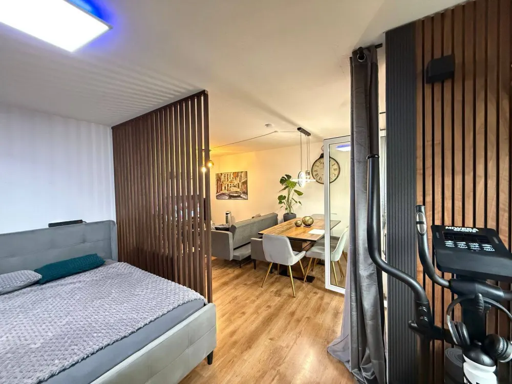 Modernes, stilvolles 1,5-Zimmer-Wohnung- frisch renoviert & hochwertig ausgestattet