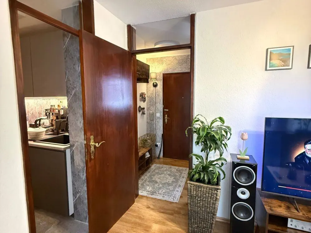 Modernes, stilvolles 1,5-Zimmer-Wohnung- frisch renoviert & hochwertig ausgestattet