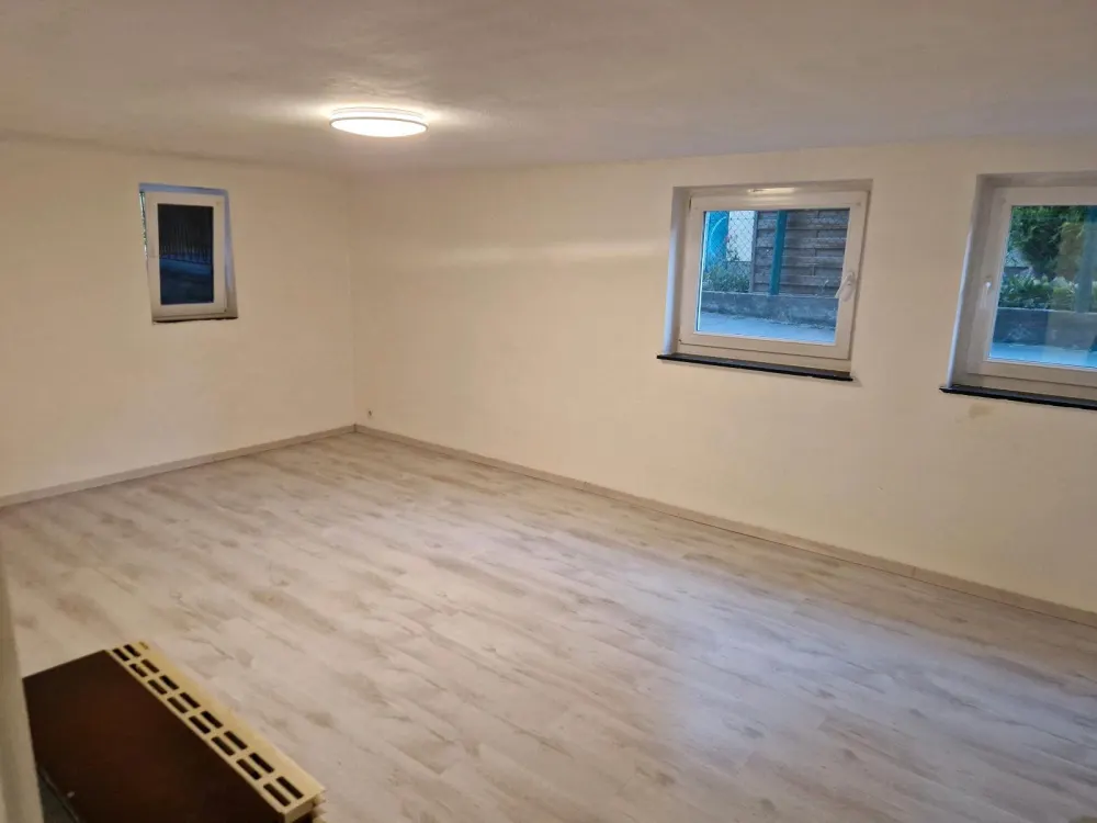 3-Zimmer-Souterrainwohnung mit Keller in Stgt.-Zazenhausen