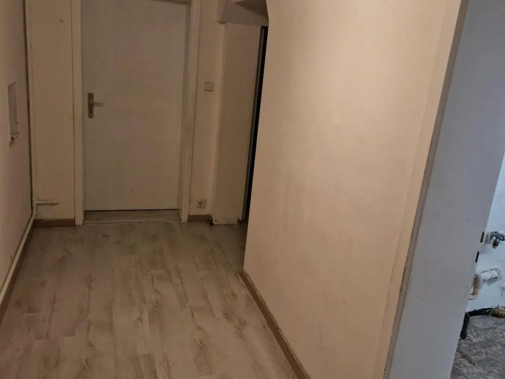 3-Zimmer-Souterrainwohnung mit Keller in Stgt.-Zazenhausen