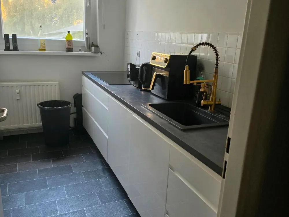 Nachmieter gesucht, sehr geräumige 3-Zimmer-Wohnung mit Balkon