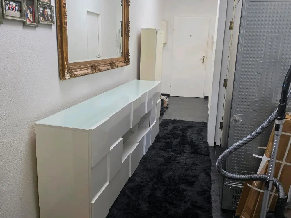 Nachmieter gesucht, sehr geräumige 3-Zimmer-Wohnung mit Balkon