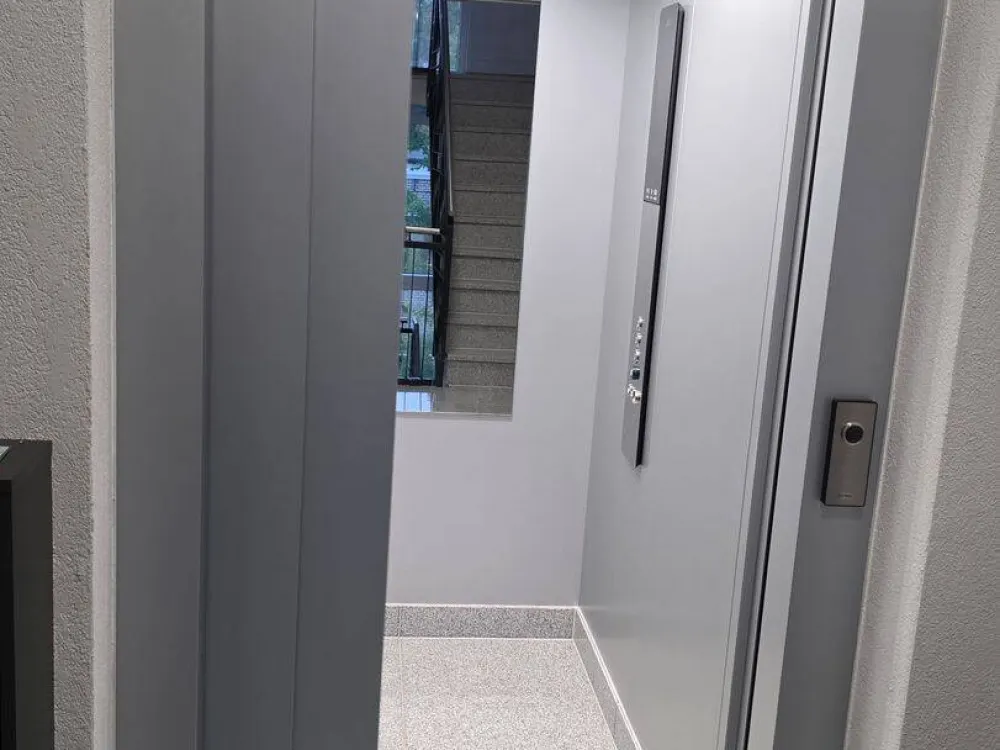 Erstbezug im Neubau: Moderne 3-Zimmer-Wohnung mit Einbauküche & Balkon