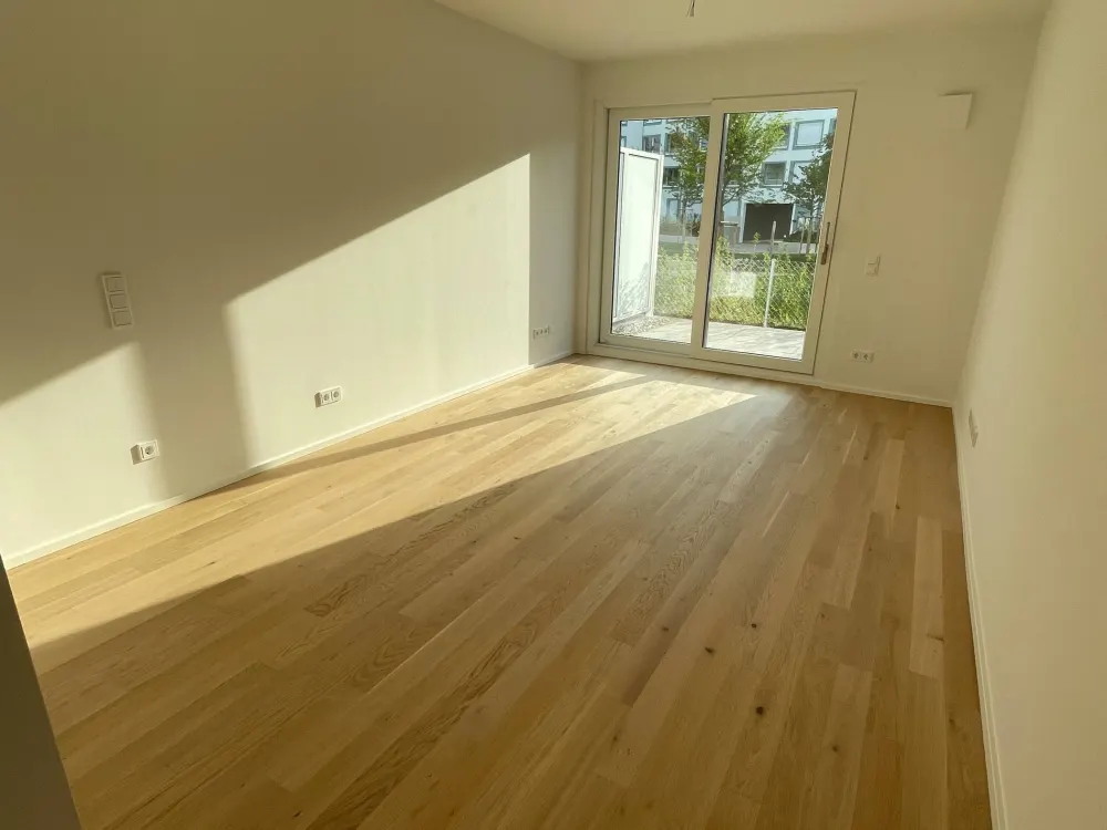 Neubau: Exklusive Top geschnittene 2-Zimmer Terrassenwohnung mit Blick ins Grüne & EBK in Top Lage