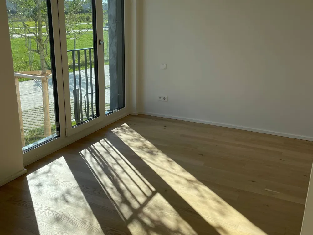 Neubau: Exklusive Top geschnittene 2-Zimmer Terrassenwohnung mit Blick ins Grüne & EBK in Top Lage