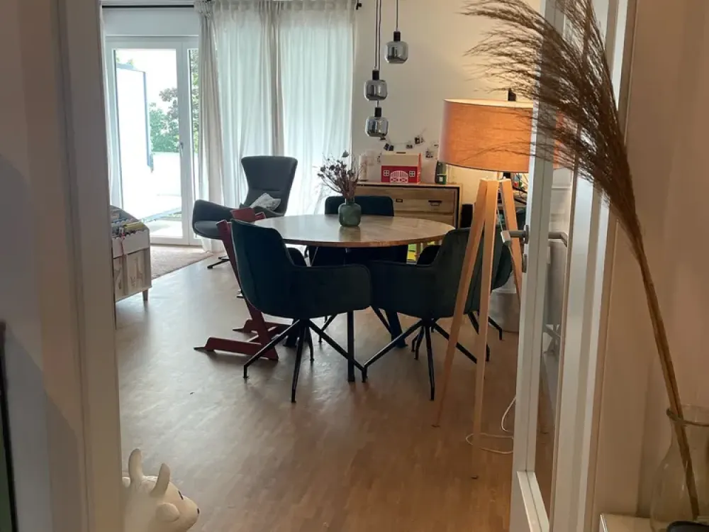 Schöne, ruhige, 3 Zimmer Wohnung mit Balkon
