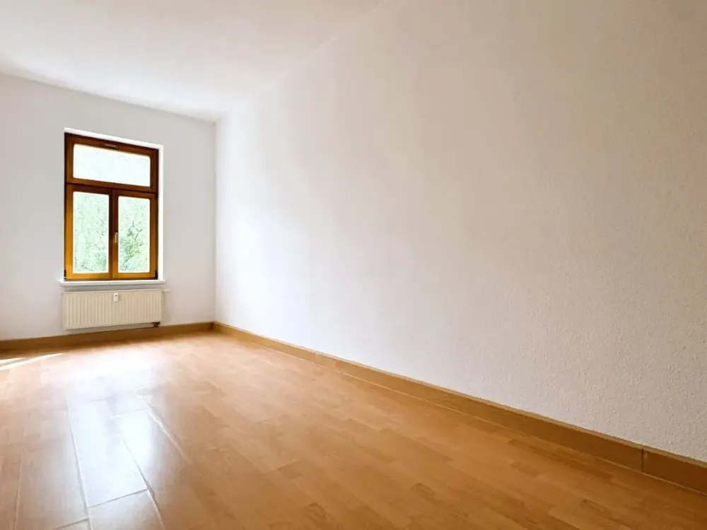 Helle 2-Zimmer-Wohnung mit Balkon in Leipzig Möckern