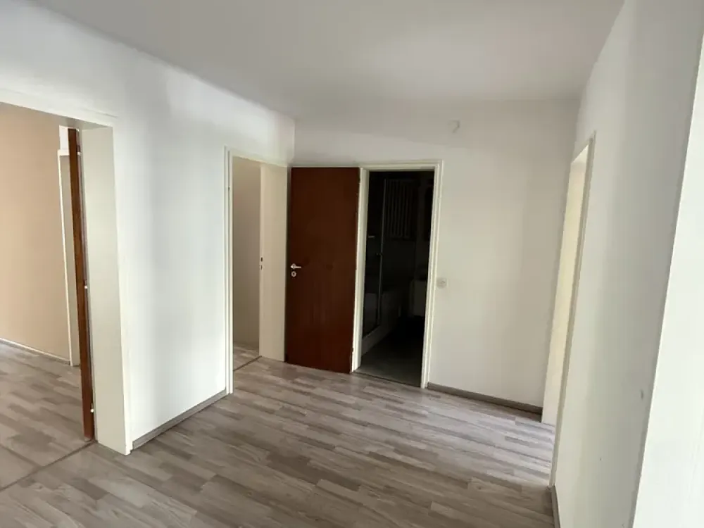 Schöne 3 Zimmer Wohnung nähe Schlosspark und Benrather Krankenhaus, befristet