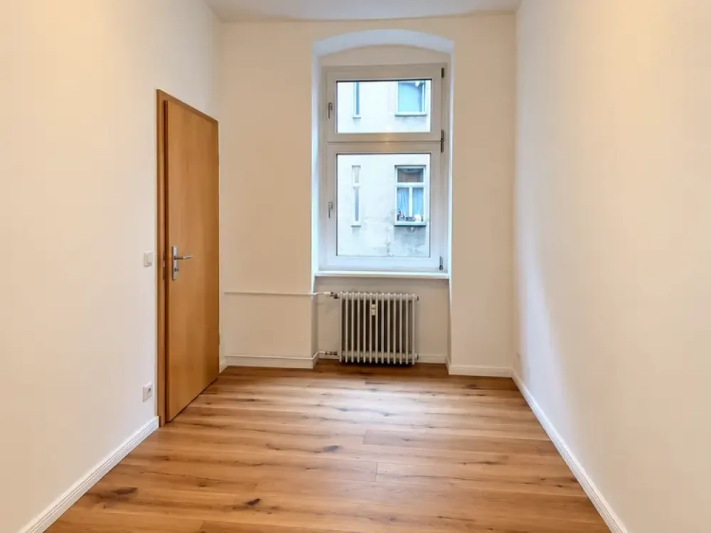 Frisch sanierte 2 Zimmerwohnung mit Einbauküche