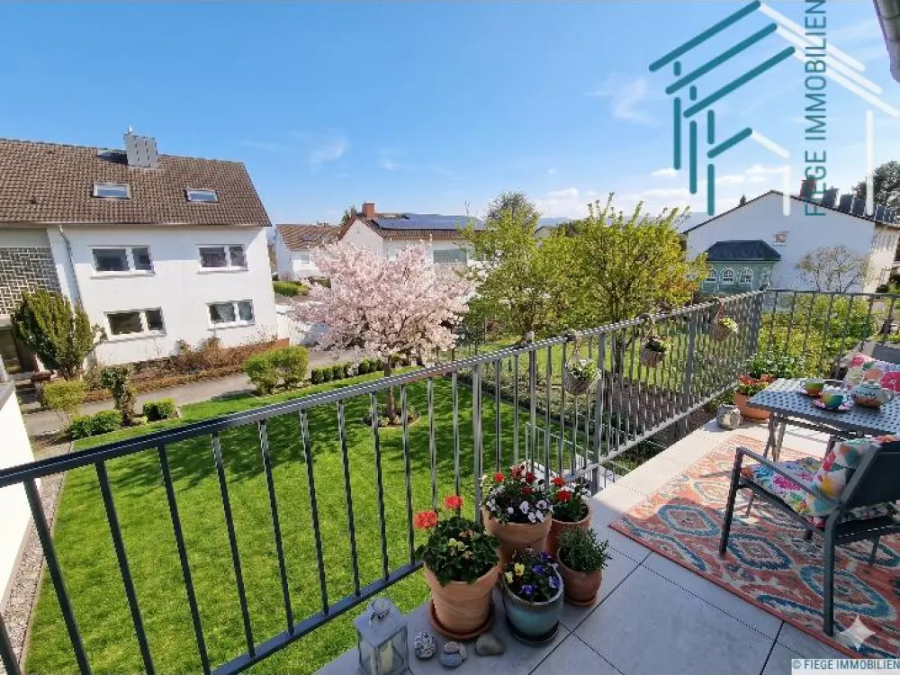 Grüne Wohnung mit Balkon! Willkommen in Ihrem energetisch sanierten Zuhause