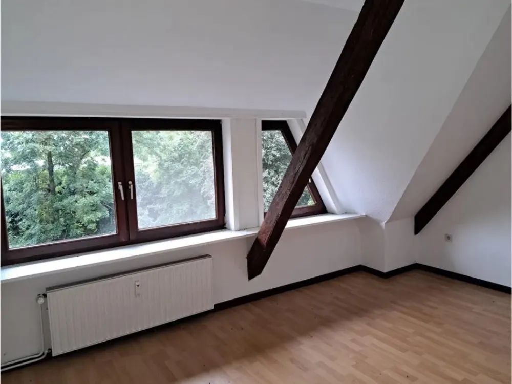 Schöne 4-Zimmer-Wohnung mit Einbauküche in Hoisdorf unter Reet