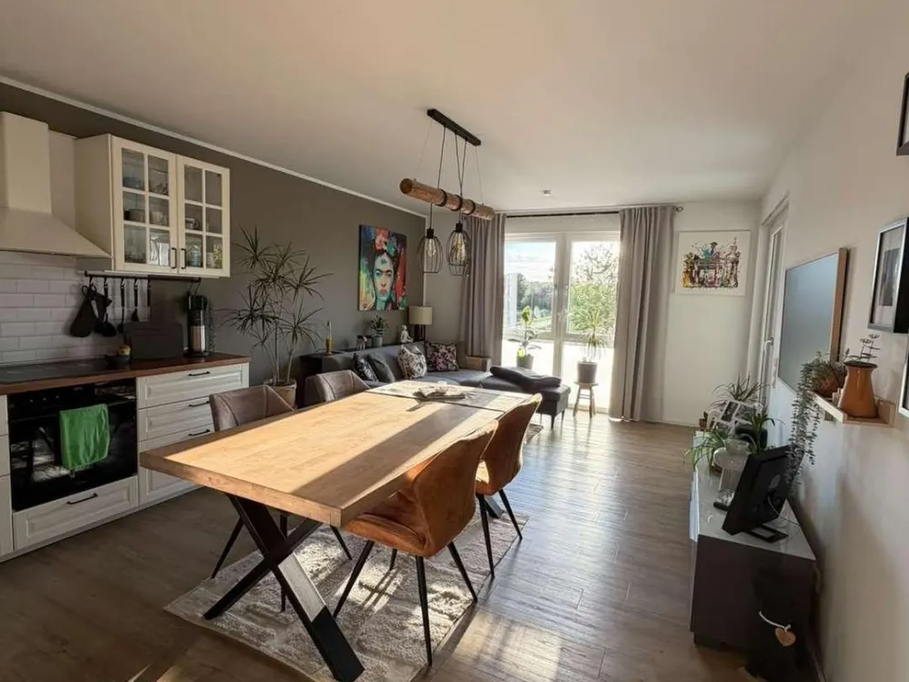 Modern 3-Room Apartment for Sophisticated Requirements
