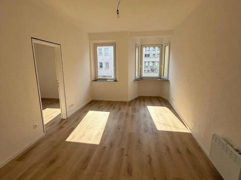 Frisch renovierte 3-Zimmer-Wohnung | 75 m² | EBK | Oststadt