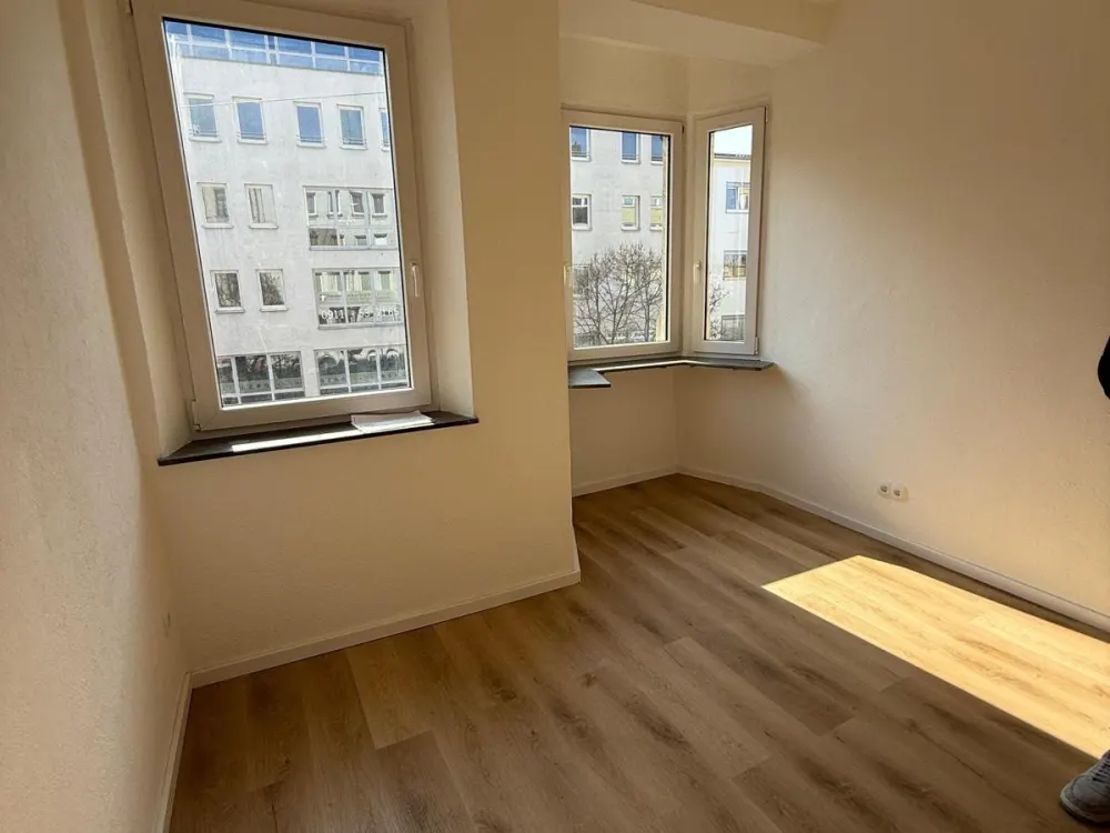 Frisch renovierte 3-Zimmer-Wohnung | 75 m² | EBK | Oststadt