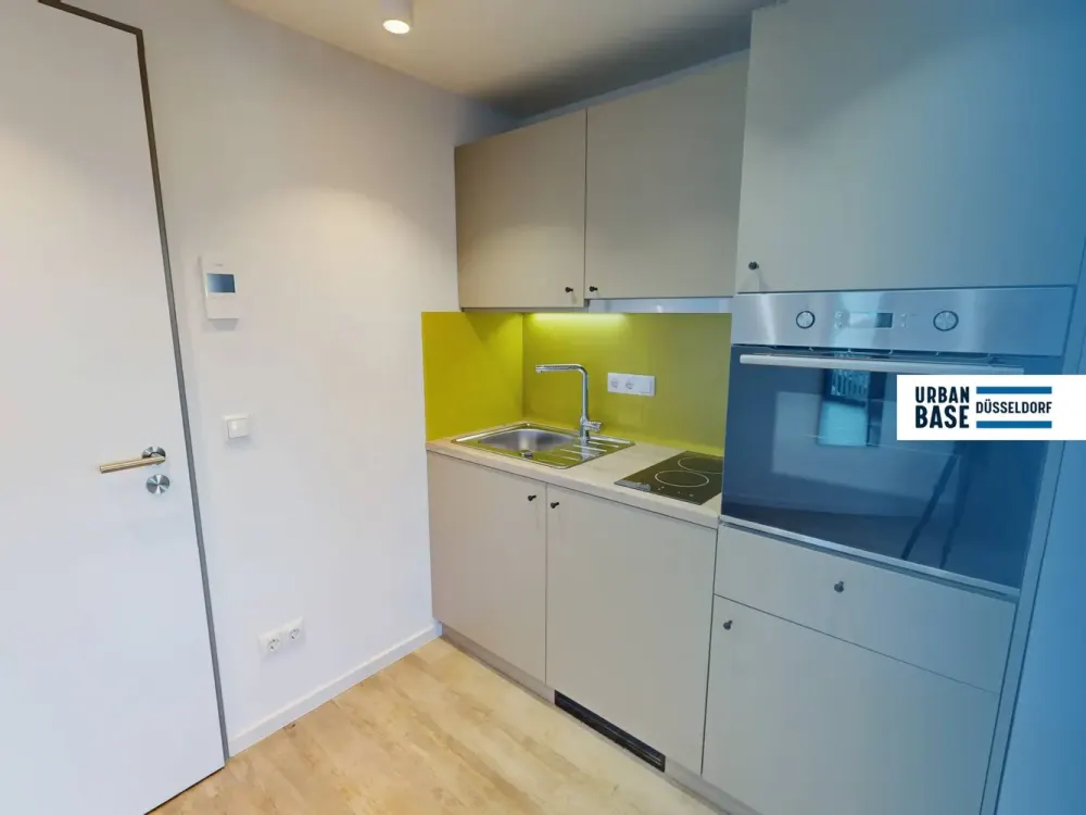 URBAN BASE: Vollmöbliertes 1-Zimmer-Large-Apartment mit EBK, BALKON, ALL-IN-MIETE, UVM. am Rheinufer