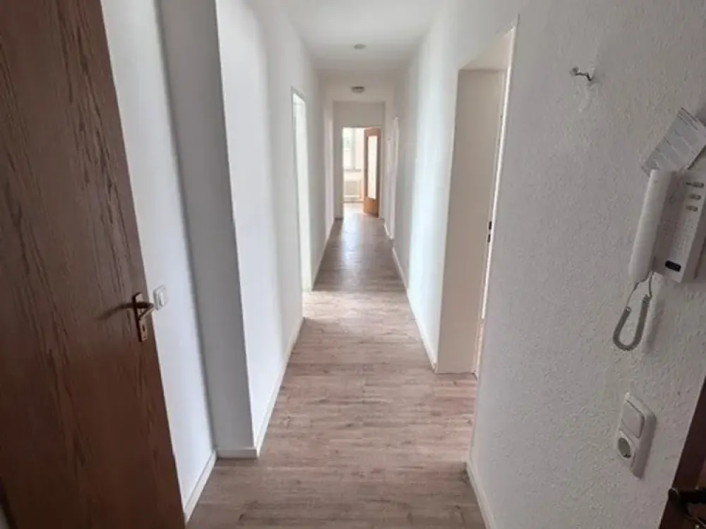 Helle 3 Zimmer Dachgeschosswohnung mit schönem Ausblick über Köln